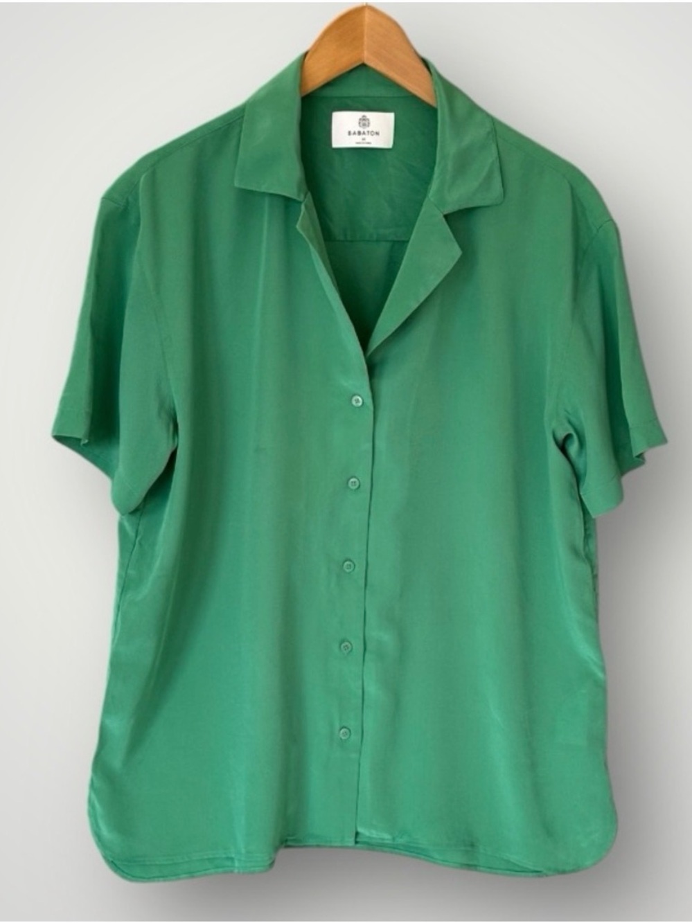 Babaton Green Short-Sleeve Button Front Blouse